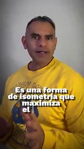 ARNOLD Y SUS PRINCIPIOS DE ENTRENAMIENTO 🏆 Arnold Schwarzenegger, fue muy adelantado en conocimientos respecto a sus compañeros muchos de ellos seguían entrenando con enfoques anticuados, pero Arnold utilizaba principios innovadores para la época como la "bomba muscular", la conexión mente-músculo y la visualización. Estos principios empíricamente comprobados lo ayudaron a ganar siete títulos de Mr. Olympia y convertirse en una leyenda del fitness. Ahora, la evidencia científica nos muestra que