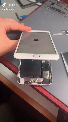 One of the many fixes for reboot loop or stuck Apple logo #quality #iphonerepair #havingfunatwork #hobby #ceoofphones #iphone6splus