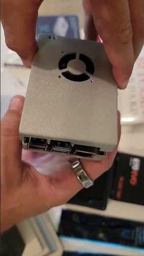 Assemble the Raspberry Pi 4 w/ Vilros Aluminum Fan Case