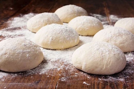 6 Ways to Defrost Pizza Dough (Really Quickly!)