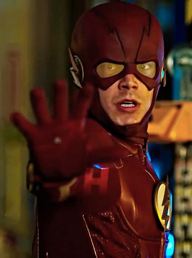 Barry throws a lightning bolt at himself at super speed #shorts