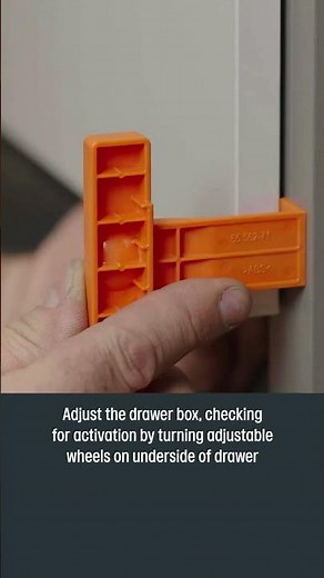 How To Install Push-To-Open Kitchen Drawers from Howdens #cabinet #kitchen #trade #howto
