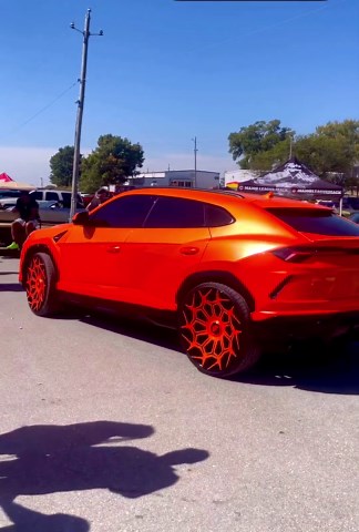 Cjon32's Urus on 26's and Marty's AMG Mercedes on 24's