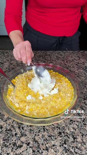 Easy Mama's Corn Casserole Recipe