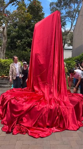 15K views · 3.5K reactions | Joy is back! The statue of Joy, a tribute to Sydney sex workers by artist Loui Fraser, returned to Darlinghurst today after being removed in the 1990’s. Joy’s home-coming party was joyous, the community who turned were warm and welcoming. Welcome back Joy! Sydney has very few statues of women, but tonight we now have one more! #joy #sydney #women | Jess Harwood Art and Illustration | Facebook