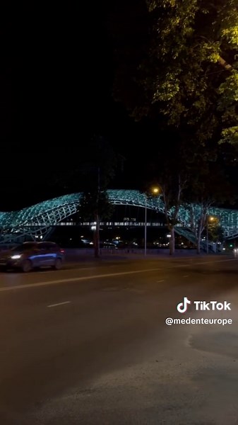 Didn’t take Bio or Chem at A-level but still want to be a doctor? 👩‍⚕️👨‍⚕️ It’s still possible. Lots of UK students choose to study Medicine in Europe, where the entry requirements are more flexible, fees are lower, and the degree is still recognised back home. 🌍 📩 info@medenteurope.com | 📞 0330 043 3784 #medicalstudent #studymedicine #alevels #resultsday2025