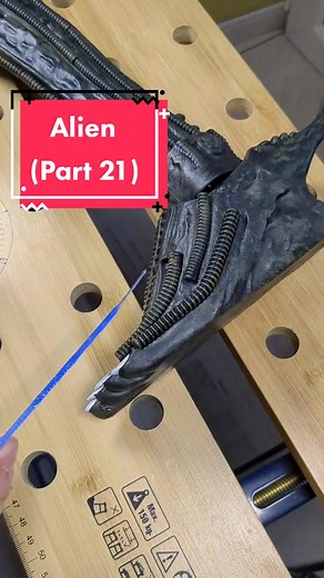 Alien (Part 21) - #aliencovenant #alienvspredator #main #hand #alienmovie #aliens #alienlife #alien #predator #hachette #pourtoi #foryou #maqueta #maquette #maquettefigurine #modelism #modelisme #modelismo #scalemodel #miniature #workinprogress #figurine #colle21 #doityourself #passion #art #artist #danconstruction