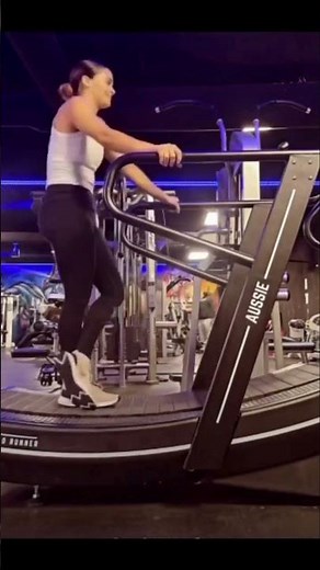 Sprint Intervals That’ll Push Your Limits | Curved Treadmill Sprint Workout