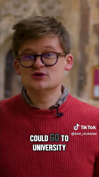 Comparing Tuition Fees: USA vs UK