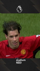 Ruud van Nistelrooy's second Manchester United hat-trick gave the Red Devils victory in an eight-goal thriller against Newcastle at Old Trafford in the 2002/2003 season. Check out the full highlight on Stadium Astro Youtube! #PLThrowback #NewcastleUnited #ManchesterUnited | Stadium Astro