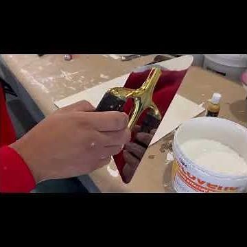 Decoveno - White Venetian Plaster with Gold Lines