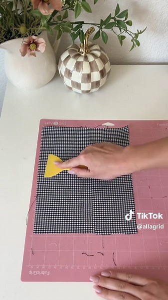 Effortless Letter Cutting with a Cricut Machine