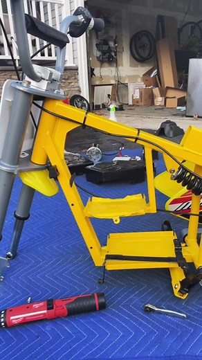 How to Assemble a Razor MX650 Dirt Bike