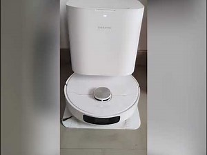 Robotic floor cleaner (mopping the floor and going to the dock)