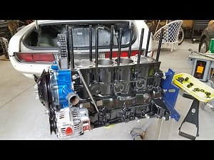 Toyota 20/22R High Compression Engine Build Timelapse.