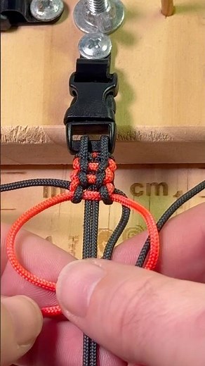 Jagged Ladder Paracord Bracelet (Type 1 Cord)