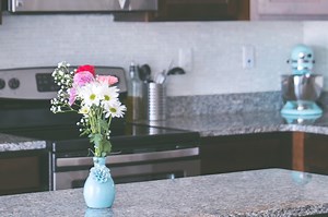 How to fix laminate countertops without calling a professional