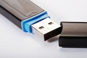 How to Download From a Computer to a Memory Stick | Techwalla