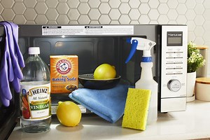How to Clean Your Microwave the Right Way, According to Cleaning Experts