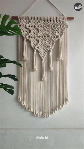 Don’t miss the full tutorial — available on Trini ID YouTube channel. #macramewallhanging #homedecor #craft #handmade #kerajinantalikatun