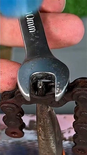 Remove Bike Chain Link Easily Using Only a Spanner/Wrench
