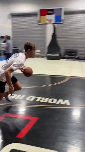 Y’all doin this drill to get the jelly right?? #jelly #lay