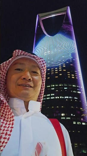 Discover the Pride of the Kingdom Tower of Saudi: A Marvel of Engineering!