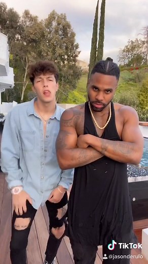 Wiggle Dance Challenge with Jason Derulo