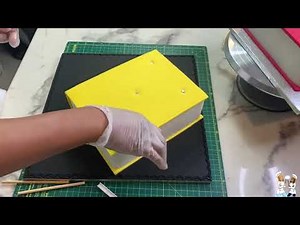 Graduation Cake| Molly’s Kitchen Queens