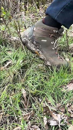 BEST HIKING BOOTS: Oboz Bridger Mid B-Dry Hiking Boot