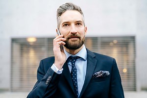 10 Cell Phone Etiquette Rules You Should Be Following—But Aren’t