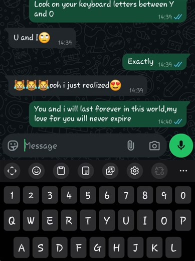 How to Make Her Blush Over Text: Best Pick-Up Lines