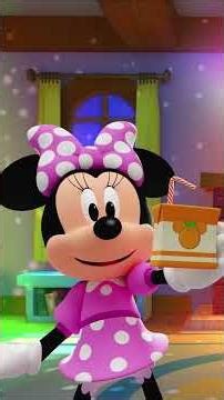 Celebrate and countdown to New Year’s with Mickey Mouse! 🥳🎉 | Me & Mickey | Disney Jr.