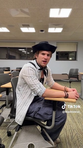 I am actually currently sick so this is accurate #maddoxyz #skit #arthurmorgan #rdr2 #reddeadredemption2