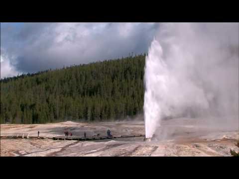 Yellowstone National Park Geyser highlights