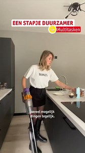 Ben jij ook altijd met van alles tegelijk bezig 🥵 en wil je dat graag een stukje duurzamer aanpakken? Als drukke multitasking mom maak je je dag heel gemakkelijk een stapje duurzamer met de producten van Kruidvat. Wat is jouw ultieme multitasking tip? #kruidvat #stapjeduurzamer #multitasking #momlife | Kruidvat NL