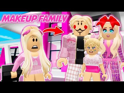 I GOT ADOPTED BY A MAKEUP ARTIST FAMILY IN ROBLOX!