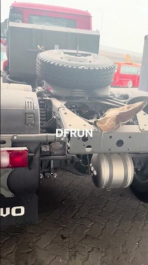 SINOTRUK HOWO NX 380HP 6X4 Brand New Tractor Truck