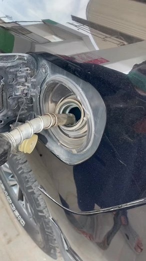 Refueling Process: How to Fill Your Car's Tank Safely