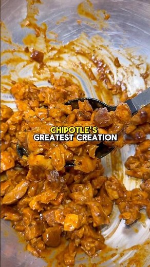 Chipotle’s NEW Chipotle Honey Chicken 🍯🌶️🔥 recipe (description) ↗️ #chipotle #chicken #ricebowls