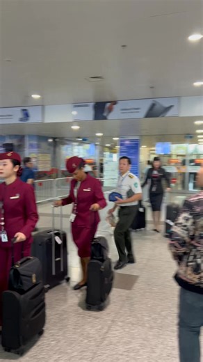 39K views · 1K reactions | “Flying with Qatar Airways—where first-class service isn’t just a promise, it’s a standard! ✈️✨ #QatarAirways #FirstClassExperience #TravelInStyle” | Mojobd | Facebook