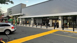 Amazon Fresh Opens First DC-Area Store with High-Tech Carts, Alexa Kiosks