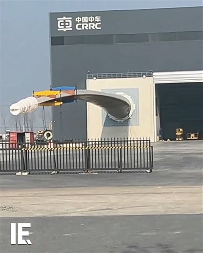 514K views · 2.5K reactions | How do you stress test those blades to make sure they're up to the task? The answer might surprise you... : LinkedIn/ Windmills Tech | Interesting Engineering | Facebook