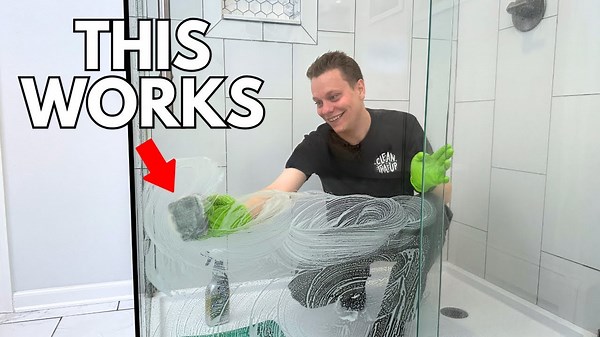 The Best Way to Clean Glass Shower Doors!