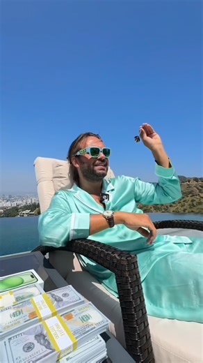 Sergei Kosenko on Instagram: "Drop “7”, join my Challenge & let’s make a lot of 💸💸💸"