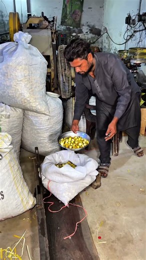 How Millions of Syrup Bottle Caps Are Made | Full Factory Process