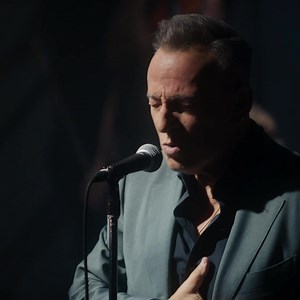 94K views · 6.1K reactions | Il nuovo album #OnlyTheStrongSurvive è in arrivo l’11 Novembre! ONLY THE STRONG SURVIVE celebra 15 gemme della musica soul tratte dai leggendari cataloghi di Motown, Gamble and Huff, Stax e molti altri. Questo 21° album in studio di Bruce Springsteen sarà disponibile in CD, 2 LP e in digitale. Pre-ordinalo ora. | Bruce Springsteen | Facebook