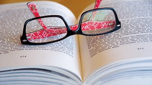 How to Write a Patient Story (Plus Examples & Tips)