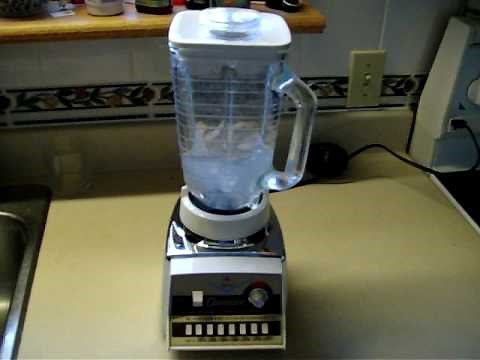 Vintage Osterizer Pulse Matic blender