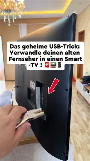 Wir zeigen dir einen versteckten Trick, den Unternehmen nicht wollen, dass du ihn kennst. Mit einem einfachen USB-Kabel kannst du deinen alten Fernseher in einen Smart-TV verwandeln. Wir verbinden dein Handy über USB mit dem Fernseher, laden die Infotec Tutorials App herunter, verbinden dich mit deiner TV-Marke und aktivierst ein neues System-Update. Nach diesem Prozess wird dein alter Fernseher plötzlich alle Smart-TV-Funktionen haben. #FernseherHack #SmartTVTrick #USBGeheimnis #TechTipp #Alter